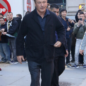 Alec Baldwin à la sortie du bâtiment AOL à la suite de la promotion du film Brooklyn Affairs adapté du livre Motherless Brooklyn. New York, le 21 octobre 2019.