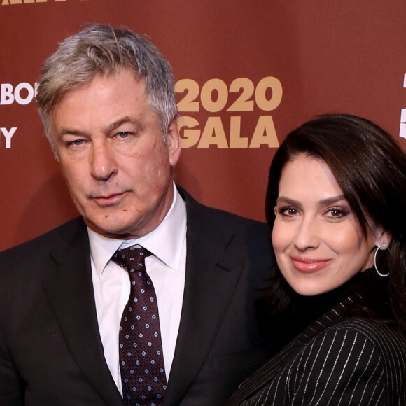 Alec Baldwin et sa femme Hillaria à la soirée de gala "Roundabout Theatre Company" (une société de théâtre à but non lucratif) à New York, le 2 mars 2020.