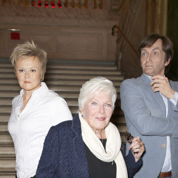 Line Renaud - Inauguration de la statue de cire de "Muriel Robin et Pierre Palmade" au musée Grévin à Paris le 25 octobre 2021. © Christophe Aubert via Bestimage