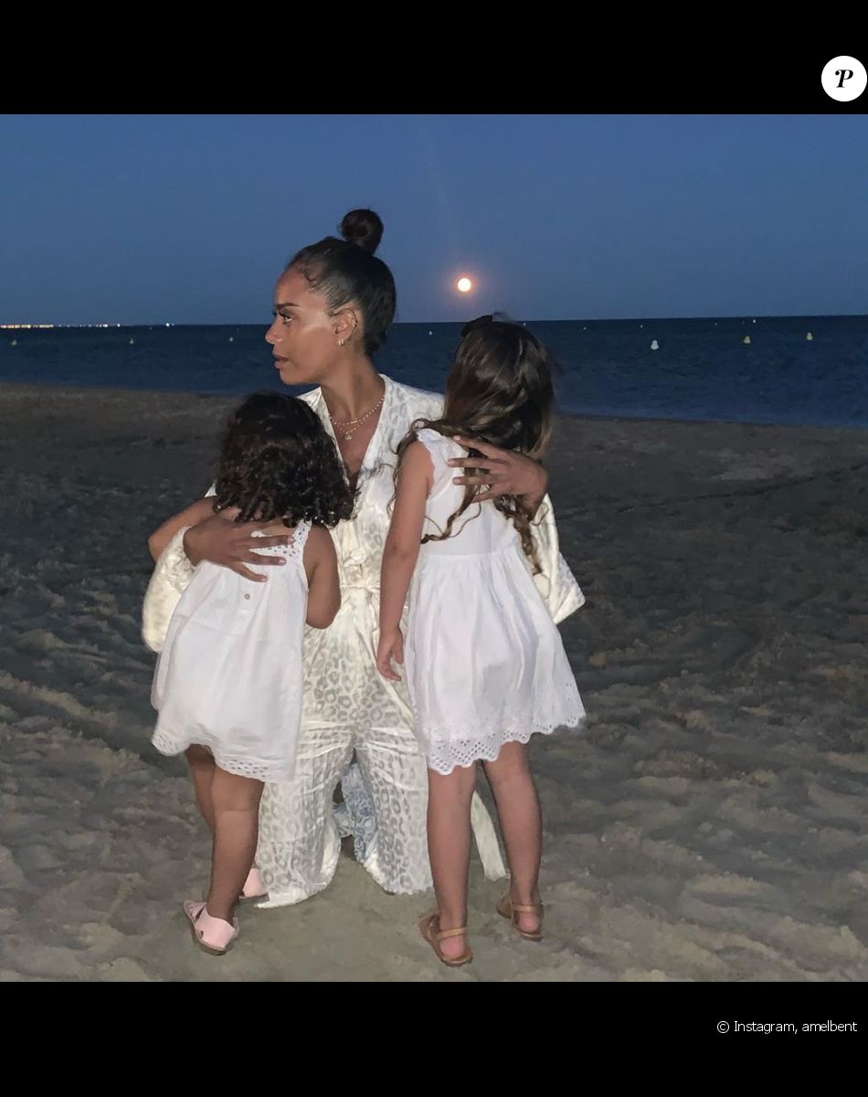 Amel Bent avec ses filles Sofia et Hana, le 4 août 2020
