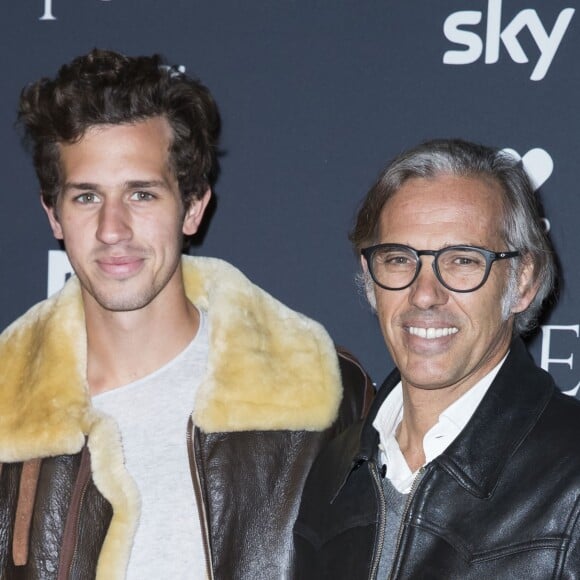 Paul Belmondo et son fils Victor - Avant Première de la série "The Young Pope" à la cinémathèque à Paris le 17 octobre 2016. © Olivier Borde/Bestimage