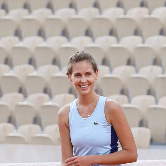 Ophélie Meunier et P.H.Mathieu ont remporté le tournoi de tennis du programme "Stars, Set et Match", dont la marque française "Hair rituel by Sisley" est le partenaire officiel, sur le court Simonne-Mathieu dans le cadre des Internationaux de Roland Garros à Paris. Le 7 Octobre 2020 © Dominique Jacovides / Bestimage