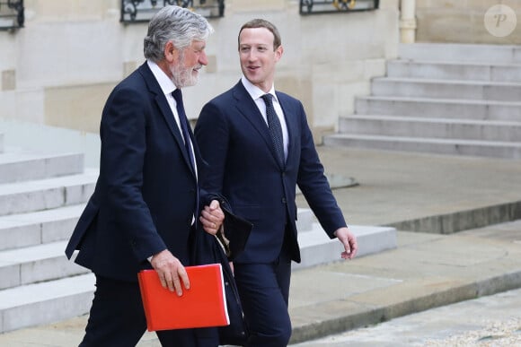 Mark Zuckerberg et Maurice Levy - Les participants au sommet "Tech for Good" quittent le palais de l'Elysée à Paris le 23 mai 2018. © Stéphane Lemouton / Bestimage