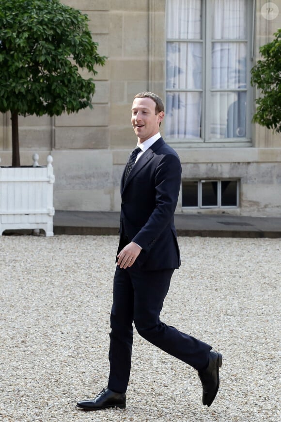 Mark Zuckerberg arrive au palais de l'Elysée pour le sommet "Tech for Good" à Paris le 23 mai 2018. © Stéphane Lemouton / Bestimage