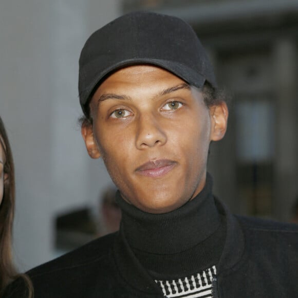 Le chanteur Stromae - - Défilé de mode "Kenzo" collection prêt-à-porter Printemps-Eté 2017 lors de la Fashion Week de Paris à la Cité de l'architecture et du patrimoine au Trocadéro à Paris, France, le 4 octobre 2016. © Christophe Aubert via Bestimage