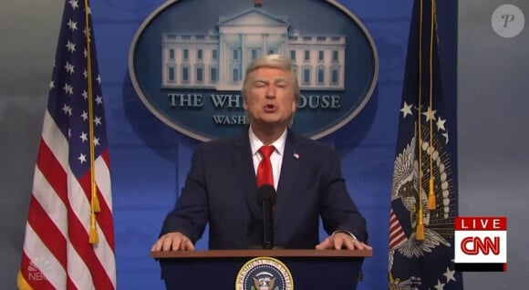Alec Baldwin parodie Donald Trump dans l'émission Saturday Night Live.