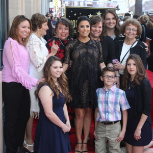 Eva Longoria (enceinte), sa mère Ella Eva Mireles, ses soeurs Esmeralda Josephina Longoria, Elizabeth Judina Longoria, Emily Jeann - Cérémonie d'inauguration de l'étoile de Eva Longoria sur le Walk Of Fame à Hollywood. Le 16 avril 2018 