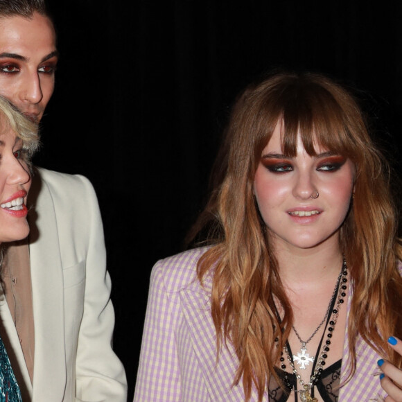 Miley Cyrus et les membres du groupe Maneskin - Soirée Gucci Love Parade à Los Angeles, le 2 novembre 2021.