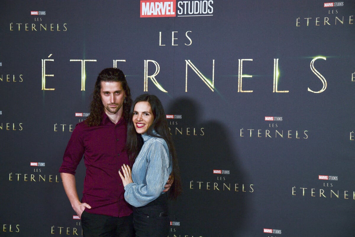 Photo : Charlotte Hervieux et son ami - Avant première du film Marvel