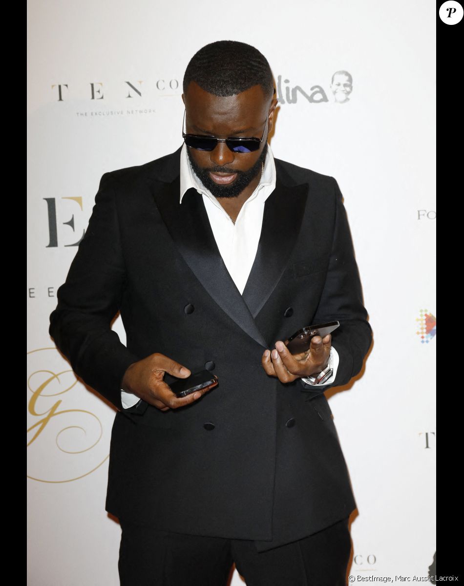 Gims - Photocall de la 10ème édition du "Global Gift Gala 2021" à l'hôtel Four Seasons Hotel George V à Paris le 30 octobre 2021. © Marc Ausset Lacroix/Bestimage