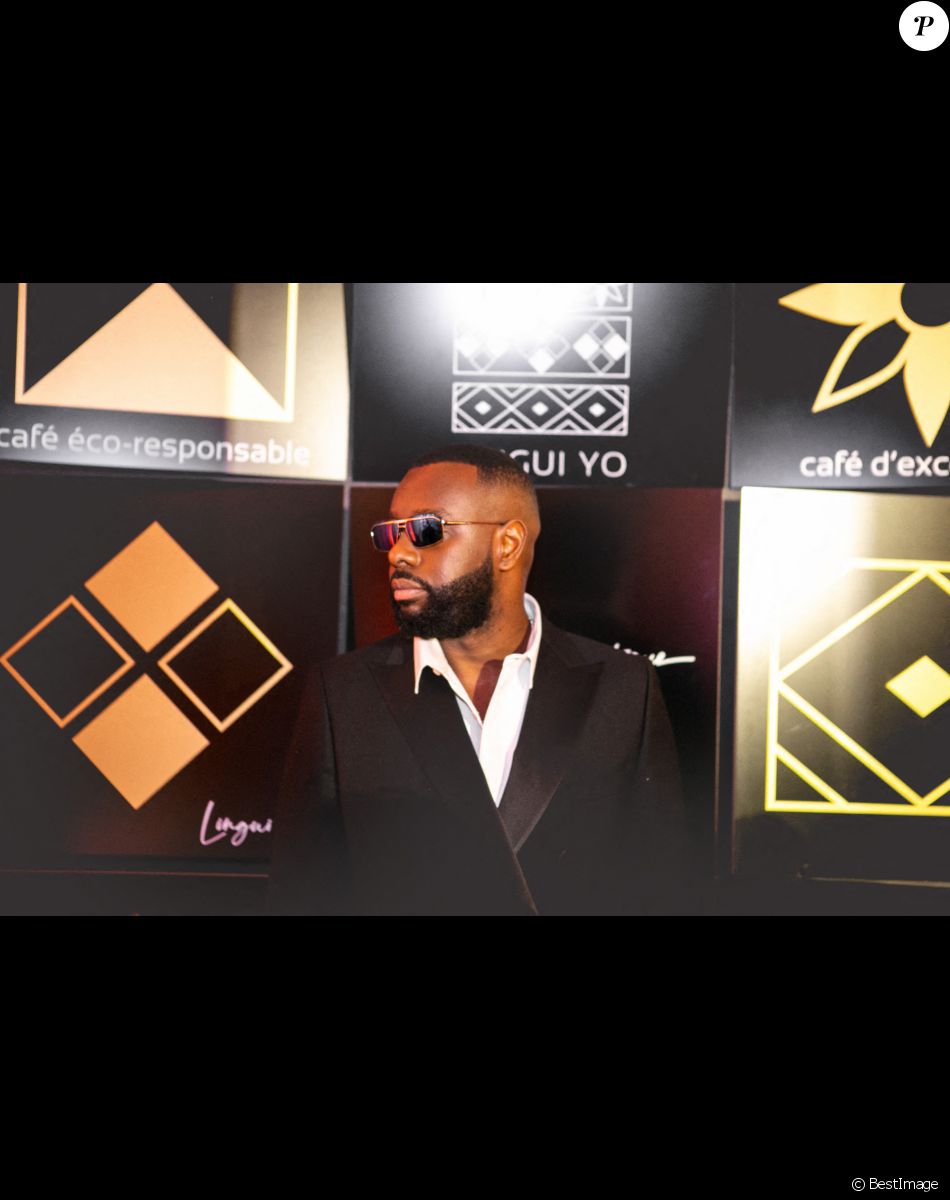 Exclusif - Gims fait la promotion de son café "Gui Yo", un café d'excellence et éco-responsable, lors de la 10ème édition du "Global Gift Gala 2021" à l'hôtel Four Seasons Hotel George V. 10ème édition dont il est le parrain. Paris, le 30 octobre 2021.