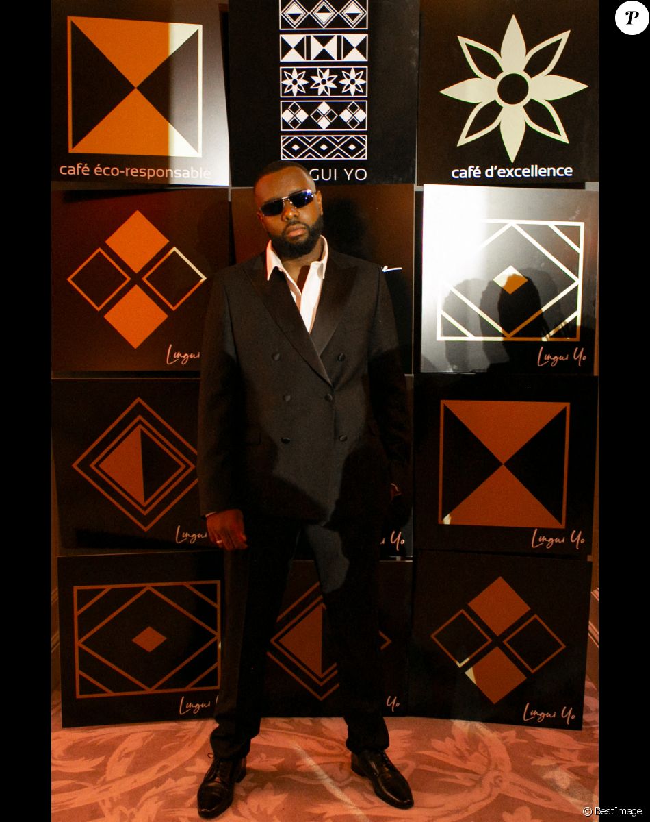 Exclusif - Gims fait la promotion de son café "Gui Yo", un café d'excellence et éco-responsable, lors de la 10ème édition du "Global Gift Gala 2021" à l'hôtel Four Seasons Hotel George V. 10ème édition dont il est le parrain. Paris, le 30 octobre 2021.