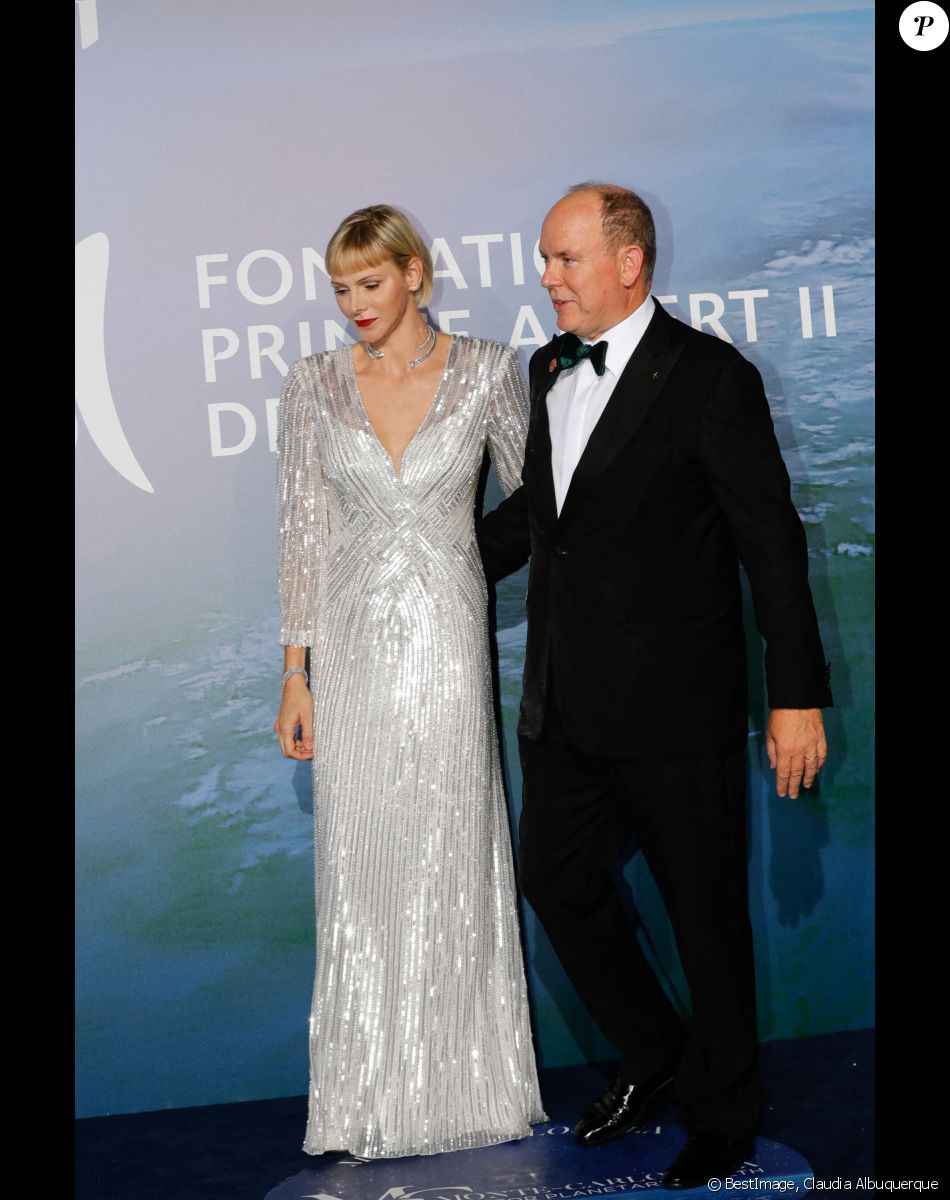 La princesse Charlène de Monaco (bijoux Repossi), le prince Albert II de Monaco lors du photocall du gala "Monte-Carlo Gala for Planetary Health" organisé par la Fondation Prince Albert II de Monaco le 24 septembre 2020. © Claudia Albuquerque / Bestimage
