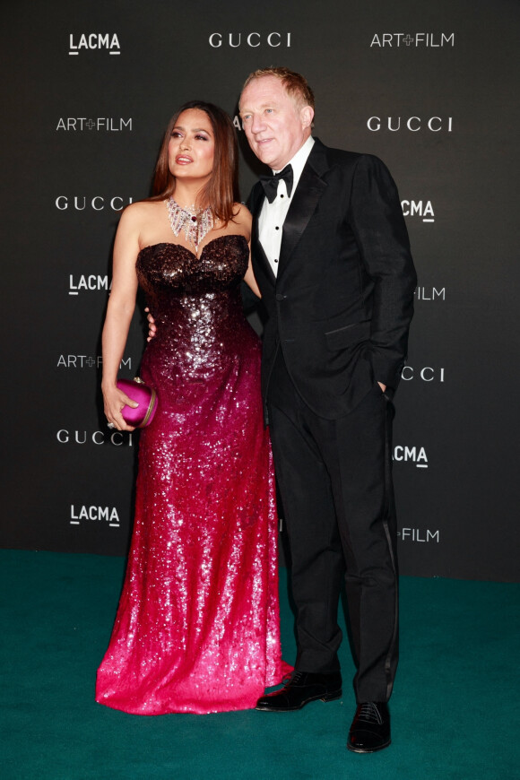 Salma Hayek et son mari François-Henri Pinault - People au 10ème "Annual Art+Film Gala" organisé par Gucci à la "LACMA Art Gallery" à Los Angeles. Le 6 novembre 2021