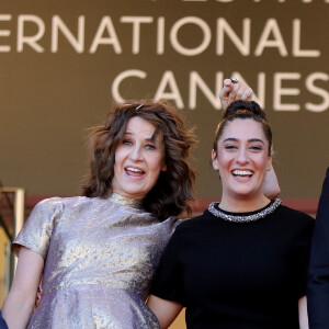 Valérie Lemercier, Victoria Sio - Montée des marches du film " Aline " lors du 74ème Festival International du Film de Cannes. Le 13 juillet 2021 © Borde-Jacovides-Moreau / Bestimage 