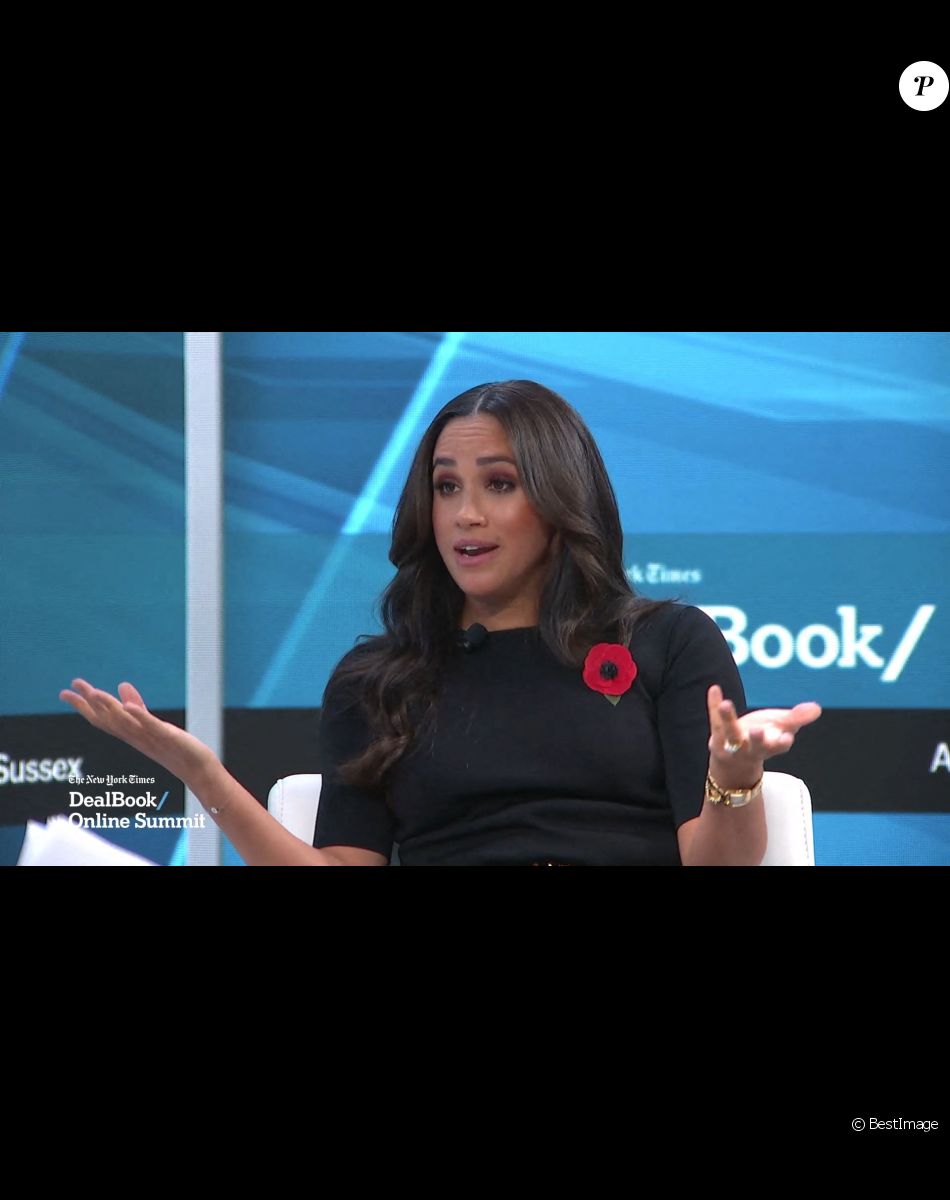 Meghan Markle sur le plateau de l'émission "Minding the Gap" à Los Angeles, le 9 novembre 2021.