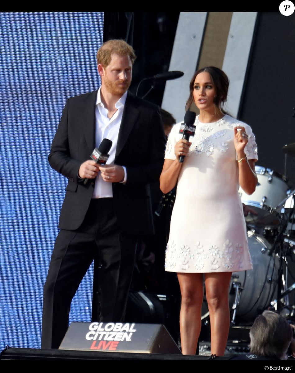 Le prince Harry, duc de Sussex et Meghan Markle sur la scène du "Global Citizen Live Festival" à Central Park à New York, le 25 septembre 2021. © Nancy Kaszerman/ZUMA Press Wire/Bestimage