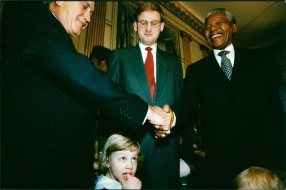 Nelson Mandela et Frederik de Klerk Afrique du Sud, 12 décembre 1993, année où ils ont eu leur Prix Nobel de la Paix.