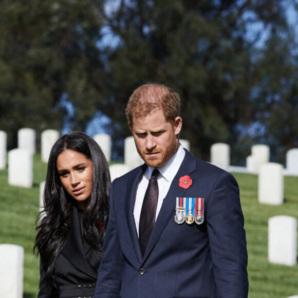 Le prince Harry et Meghan Markle lors d'une visite privée du Los Angeles National Cemetery le 8 novembre 2020. Photo Lee Morgan/PA Photos/ABACAPRESS.COM