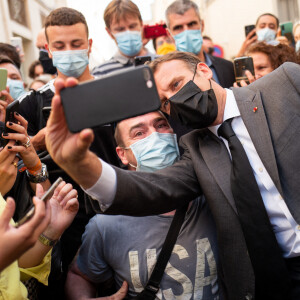 Brigitte Macron et Emmanuel Macron, président de la République à Valence, le 8 juin 2021.