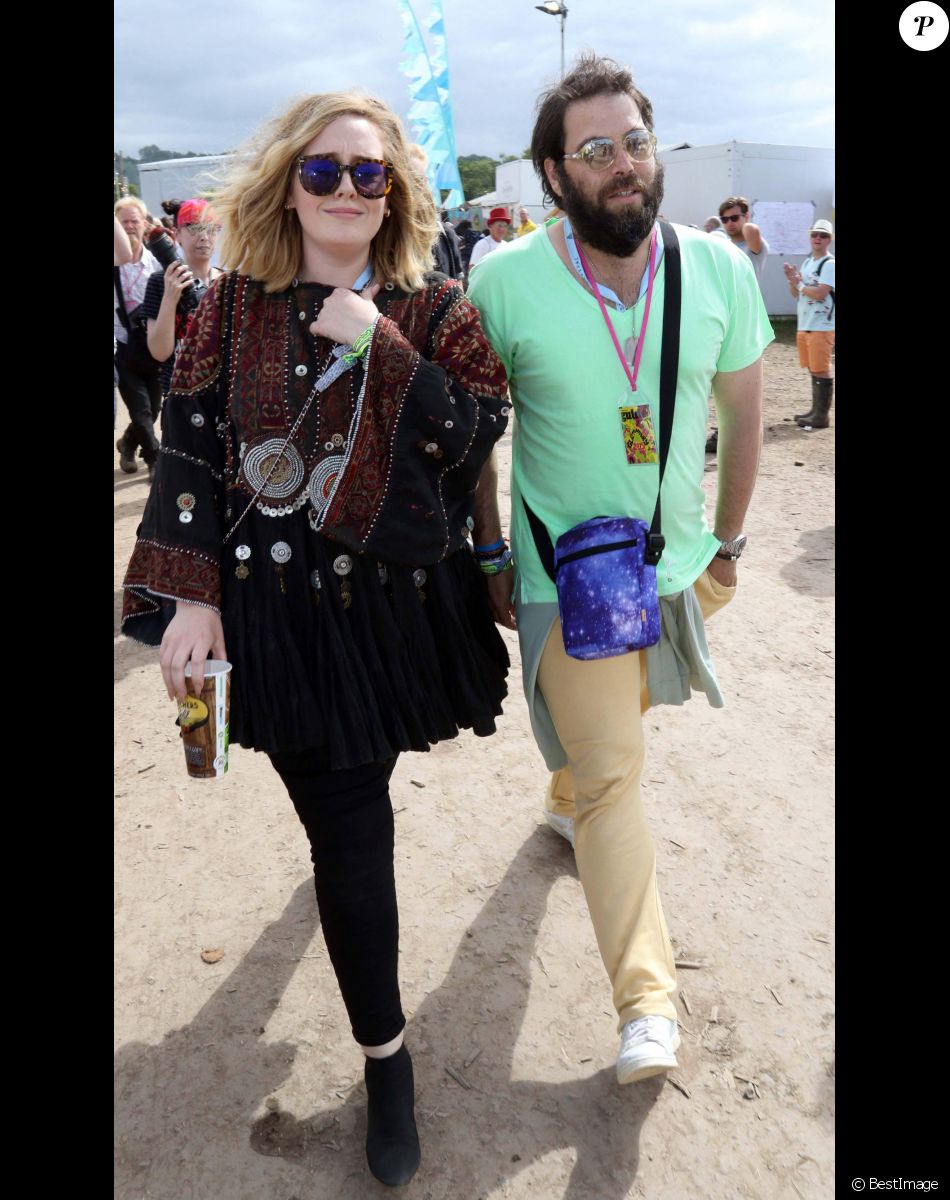 La chanteuse Adele et son compagnon Simon Konecki - Festival Glastonbury 2015, le 28 juin 2015.
