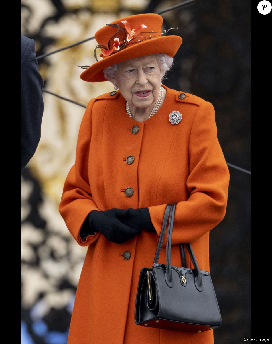 La reine Elisabeth II d’Angleterre au lancement du Queen’s Baton, relais des Jeux du Commonwealth 2022, au palais de Buckingham à Londres, Royaume Uni