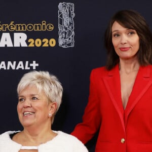 Mimie Mathy, Anne Marivin - Tournage de la série " Dix Pour Cent " lors de la 45ème cérémonie des César à la salle Pleyel à Paris, le 28 février 2020. © Dominique Jacovides/Olivier Borde/Bestimage 