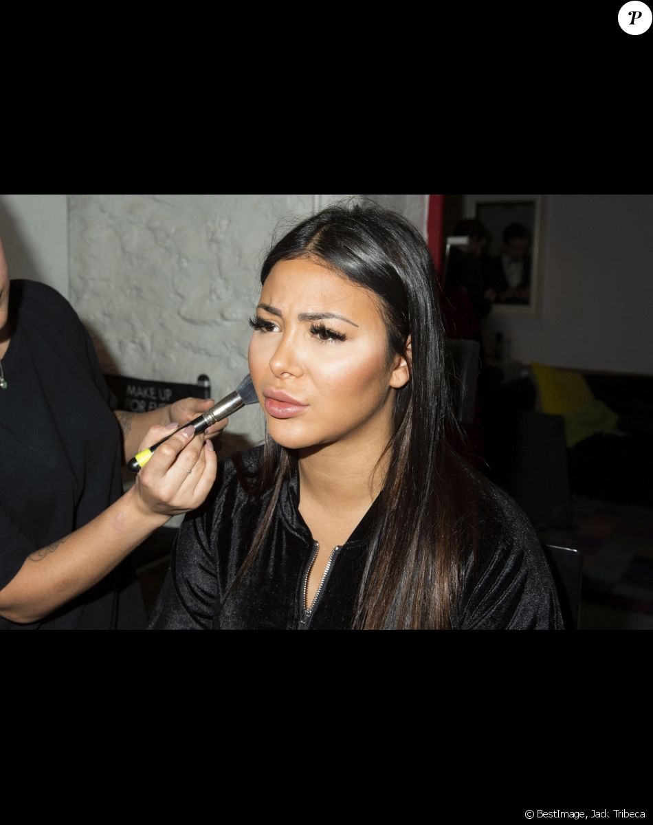 Exclusif - Maeva Ghennam - Enregistrement de l'émission "L'instant de Luxe" pour la chaîne "Non Stop People" à Paris le 10 octobre 2019. © Jack Tribeca/Bestimage