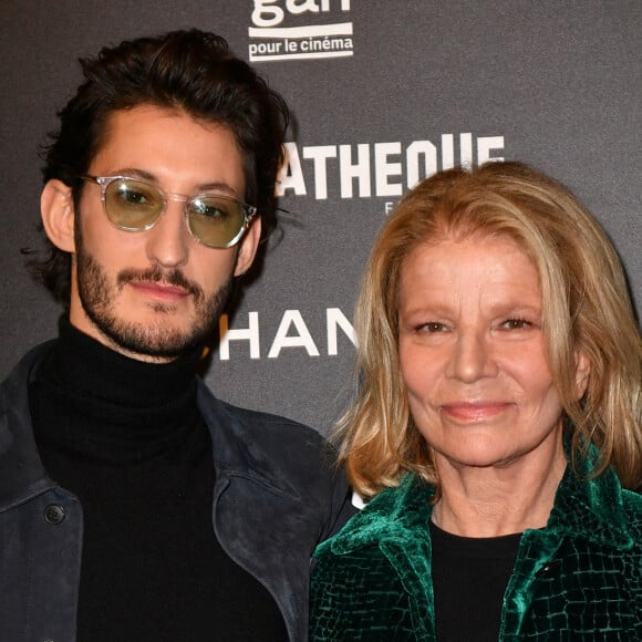 Pierre Niney et Nicole Garcia - Avant-première du film "Amants", soirée d'ouverture de la rétrospective Nicole Garcia à la Cinémathèque française. Paris, le 15 novembre 2021. © Veeren/Bestimage