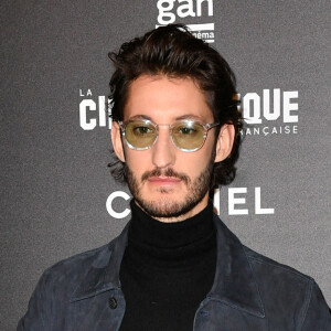 Pierre Niney - Avant-première du film "Amants", soirée d'ouverture de la rétrospective Nicole Garcia à la Cinémathèque française. Paris, le 15 novembre 2021. © Veeren/Bestimage