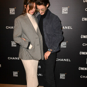 Pierre Niney et sa femme Natasha Andrew - Avant-première du film "Amants", soirée d'ouverture de la rétrospective Nicole Garcia à la Cinémathèque française. Paris, le 15 novembre 2021. © Veeren/Bestimage