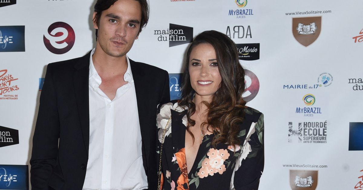 Alain-Fabien Delon et sa compagne Capucine Anav lors du photocall de la