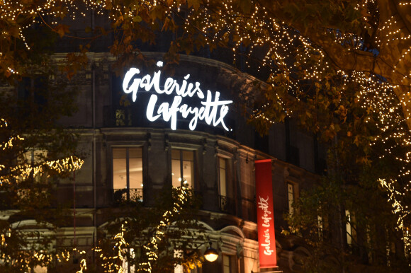 Inauguration des vitrines et du sapin de Noël des Galeries Lafayette Haussmann à Paris. Le 17 novembre 2021.