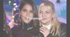Leïla Bekhti en total look cuir, Louane pailletée pour les vitrines de Noël des Galeries Lafayette