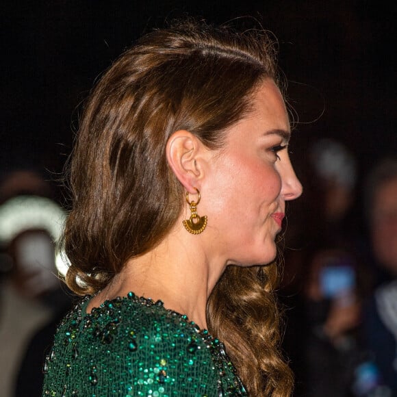 Kate Catherine Middleton - Le duc et la duchesse de Cambridge à leur arrivée au "Royal Variety Performance 2021" au Royal Albert Hall à Londres. Le 18 novembre 2021