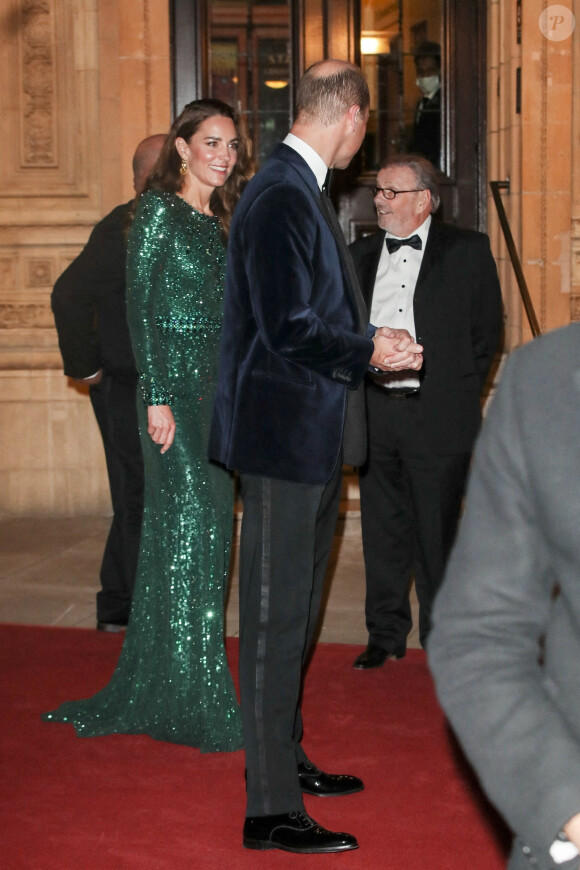 Le prince William et Kate Catherine Middleton - Le duc et la duchesse de Cambridge à leur arrivée au "Royal Variety Performance 2021" au Royal Albert Hall à Londres. Le 18 novembre 2021