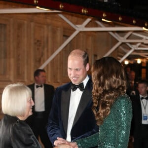 Le prince William et Kate Catherine Middleton - Le duc et la duchesse de Cambridge à leur arrivée au "Royal Variety Performance 2021" au Royal Albert Hall à Londres. Le 18 novembre 2021