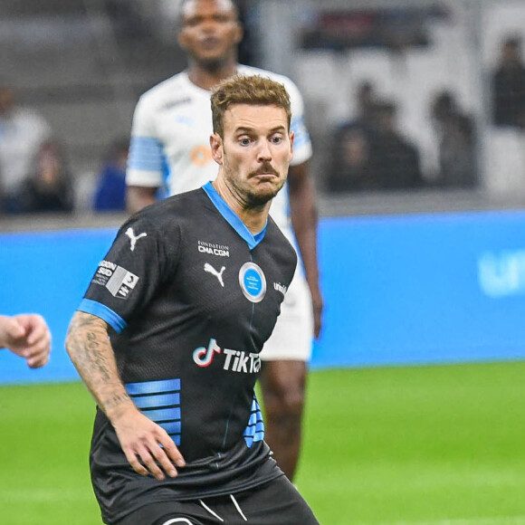 M. Pokora (Matt Pokora) - Match des héros entre l'équipe OM Legends et l'équipe UNICEF au stade Orange Velodrome à Marseille le 13 octobre 2021. © Jean-René Santini/Bestimage 