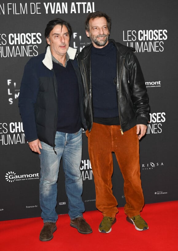 Yvan Attal et Mathieu Kassovitz - Avant-première du film "Les Choses Humaines" au cinéma UGC Normandie à Paris le 23 novembre 2021. © Coadic Guirec/Bestimage