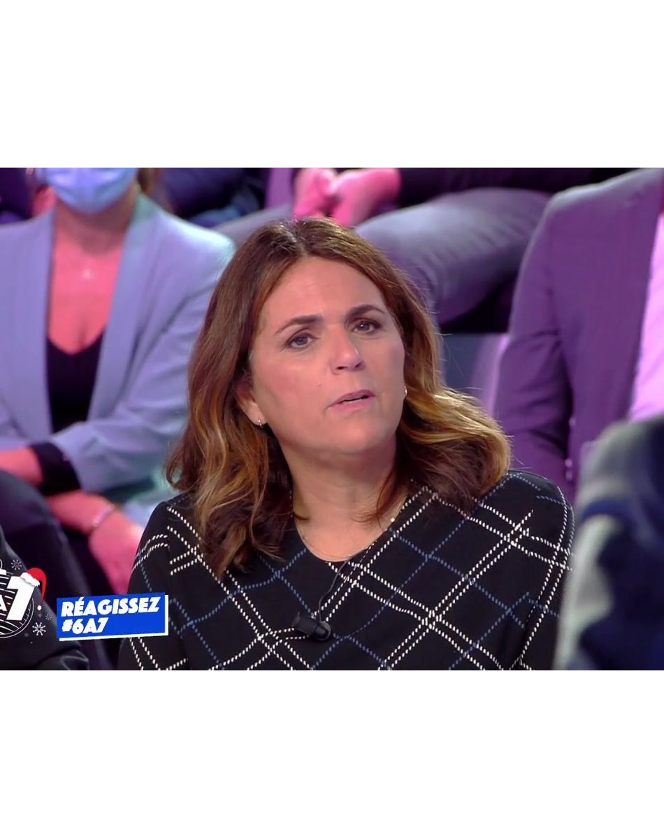 Valérie Benaim fait une déclaration d'amour à Delphine Wespiser.