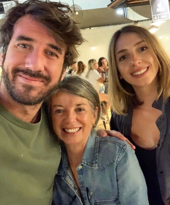 Isabelle Ferrer et ses enfants, Joséphine et Raphaël Cantona sur Instagram. Le 23 août 2020.