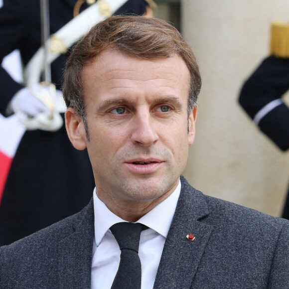 Le président Emmanuel Macron accueille Kaja Kallas, première ministre de l'Estonie au palais de l'Elysée à Paris le 24 novembre 2021. © Panoramic / Bestimage 