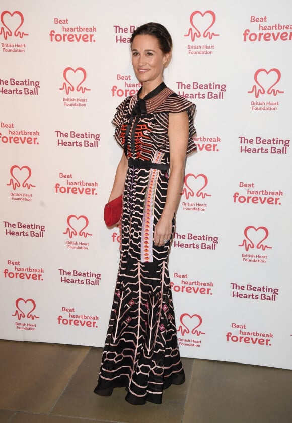 Pippa Middleton arrive à la soirée "The Beating Hearts Ball" à Londres.