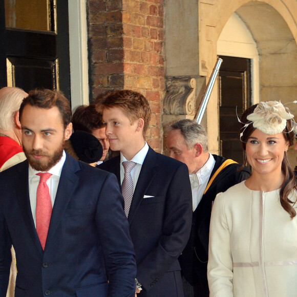 Pippa Middleton et James Middleton - Le prince William, duc de Cambridge, et Kate Catherine Middleton, duchesse de Cambridge, ont baptise leur fils, le prince George de Cambridge, en la chapelle royale du palais St James a Londres. Le 23 octobre 2013