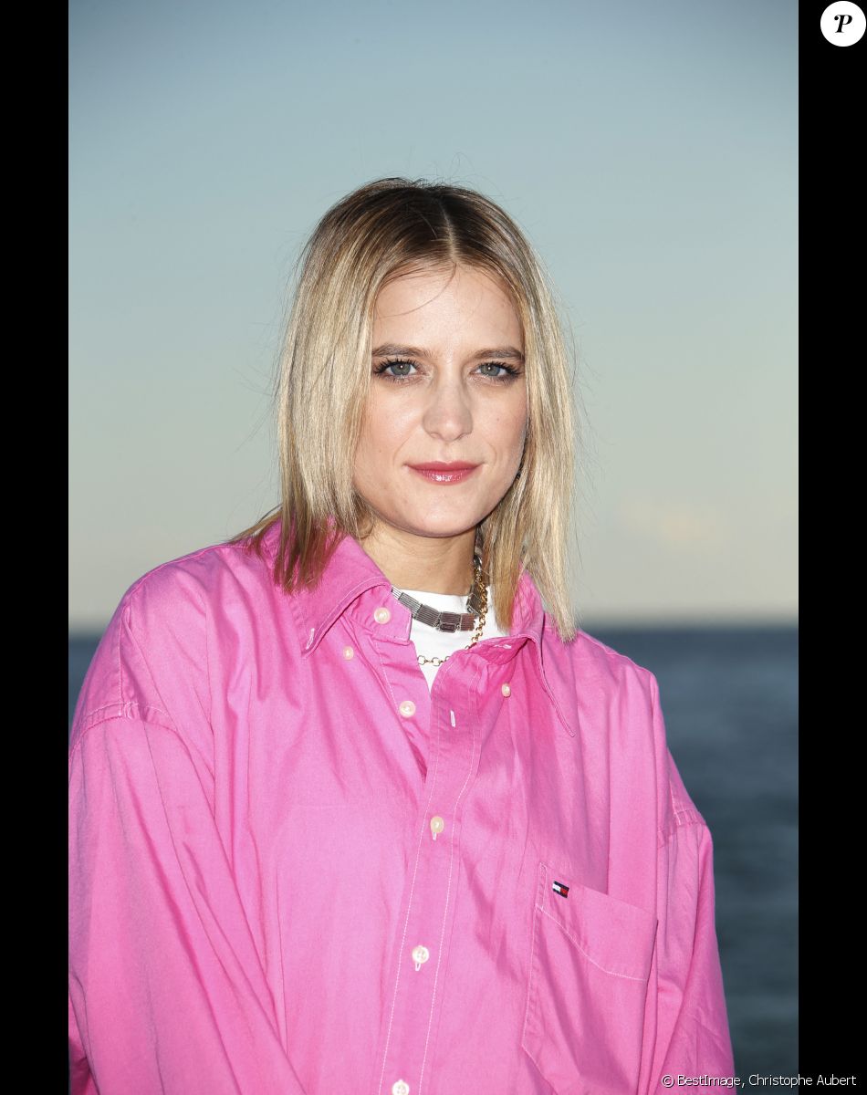 Marie Papillon (Jury Compétition Séries Courtes) - No web - Photocalls lors de la 4ème édition de Canneseries au Palais des Festivals à Cannes, le 12 octobre 2021. © Christophe Aubert via Bestimage