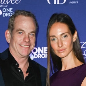 Exclusif - Garou (maître de cérémonie) et sa compagne Emily - Premier dîner caritatif de la Fondation One Drop au Pavillon Dauphine à Paris le 19 novembre 2021. © Coadic Guirec/Bestimage