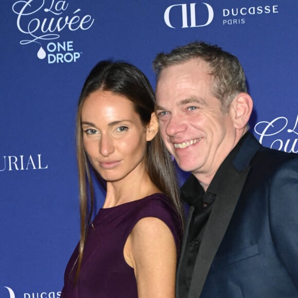 Exclusif - Garou (maître de cérémonie) et sa compagne Emily - Premier dîner caritatif de la Fondation One Drop au Pavillon Dauphine à Paris le 19 novembre 2021. © Coadic Guirec/Bestimage