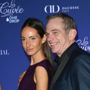 Exclusif - Garou (maître de cérémonie) et sa compagne Emily - Premier dîner caritatif de la Fondation One Drop au Pavillon Dauphine à Paris le 19 novembre 2021. © Coadic Guirec/Bestimage