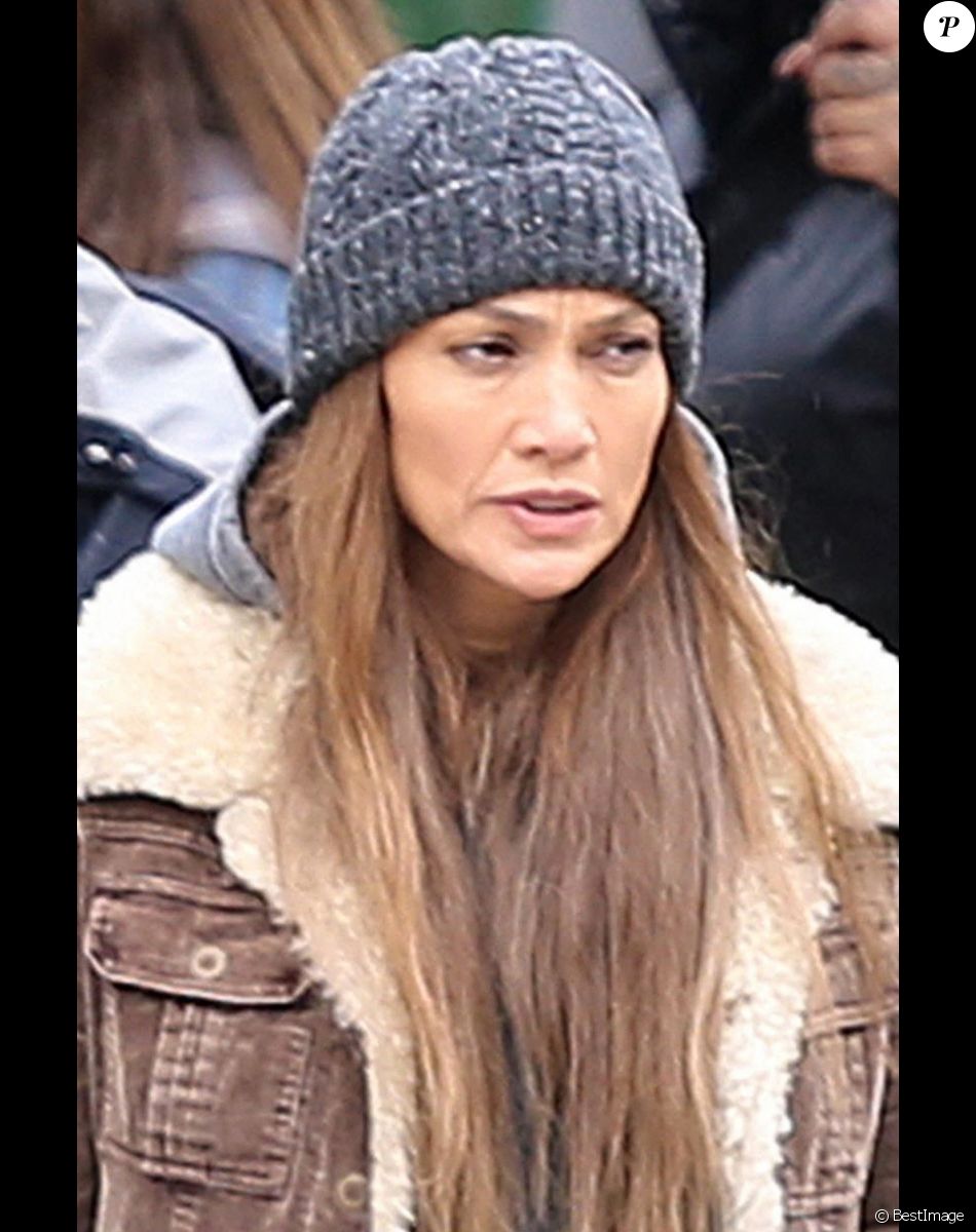 Jennifer Lopez sur le tournage de "The Mother" à Squamish. Canada, le 26 octobre 2021.