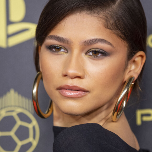 Zendaya - Photocall de la cérémonie du Ballon d'Or 2021 au Théâtre du Châtelet le 29 novembre 2021. © Cyril Moreau/Bestimage